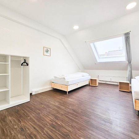 Raj Living - City Center Apartments With 5 Rooms - 10 Min Messe Dus Düsseldorf Eksteriør billede