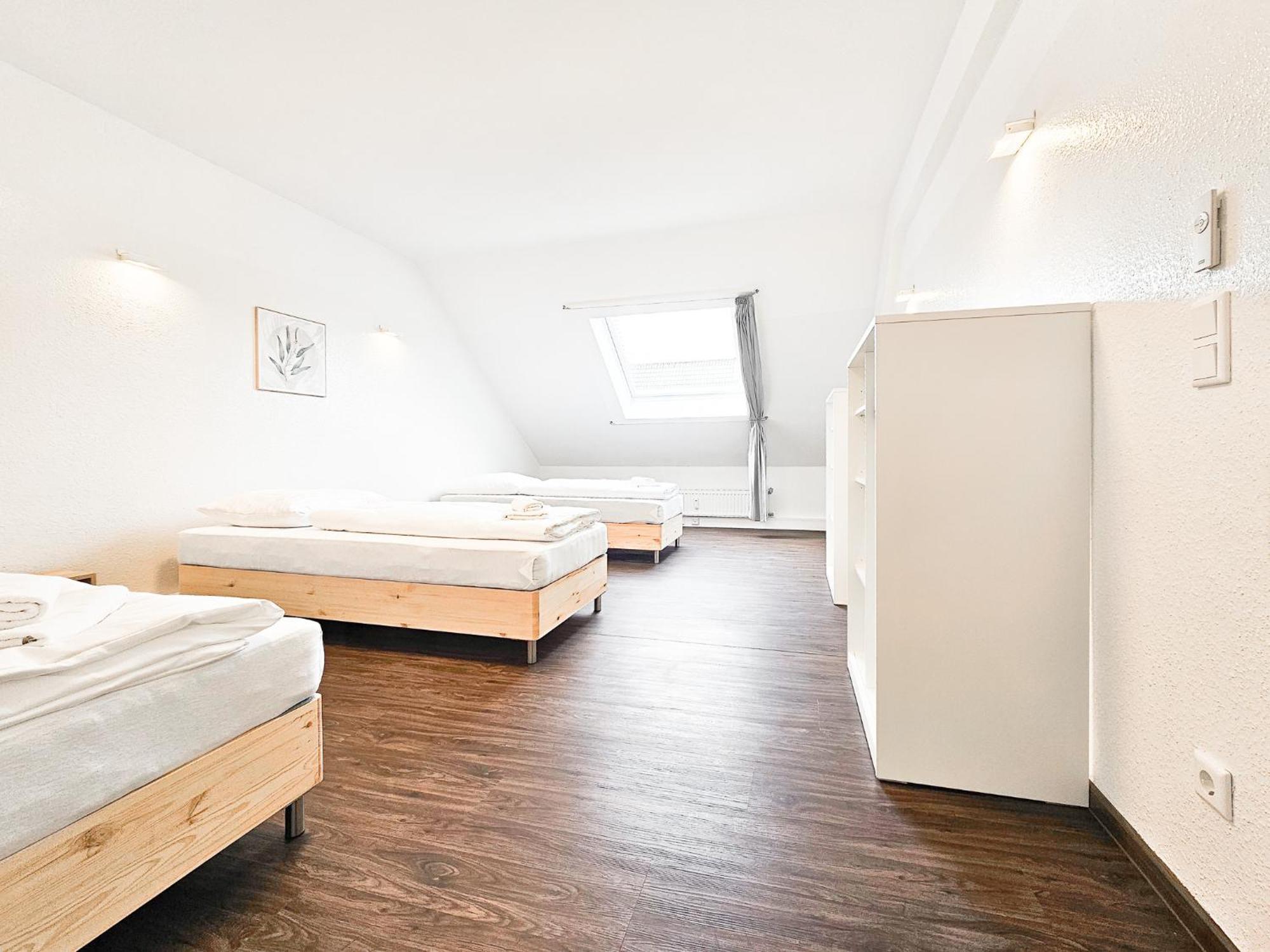 Raj Living - City Center Apartments With 5 Rooms - 10 Min Messe Dus Düsseldorf Eksteriør billede