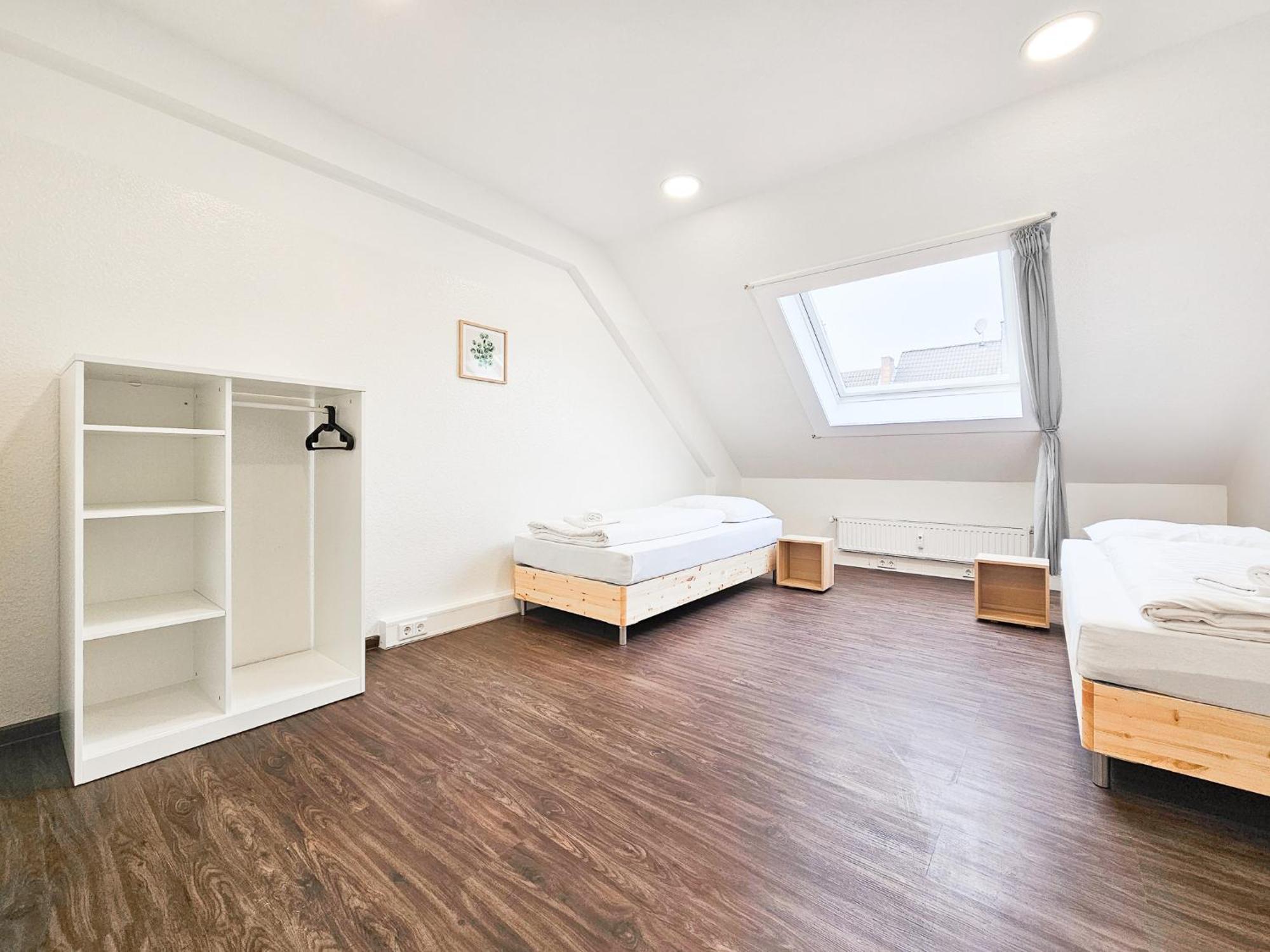 Raj Living - City Center Apartments With 5 Rooms - 10 Min Messe Dus Düsseldorf Eksteriør billede