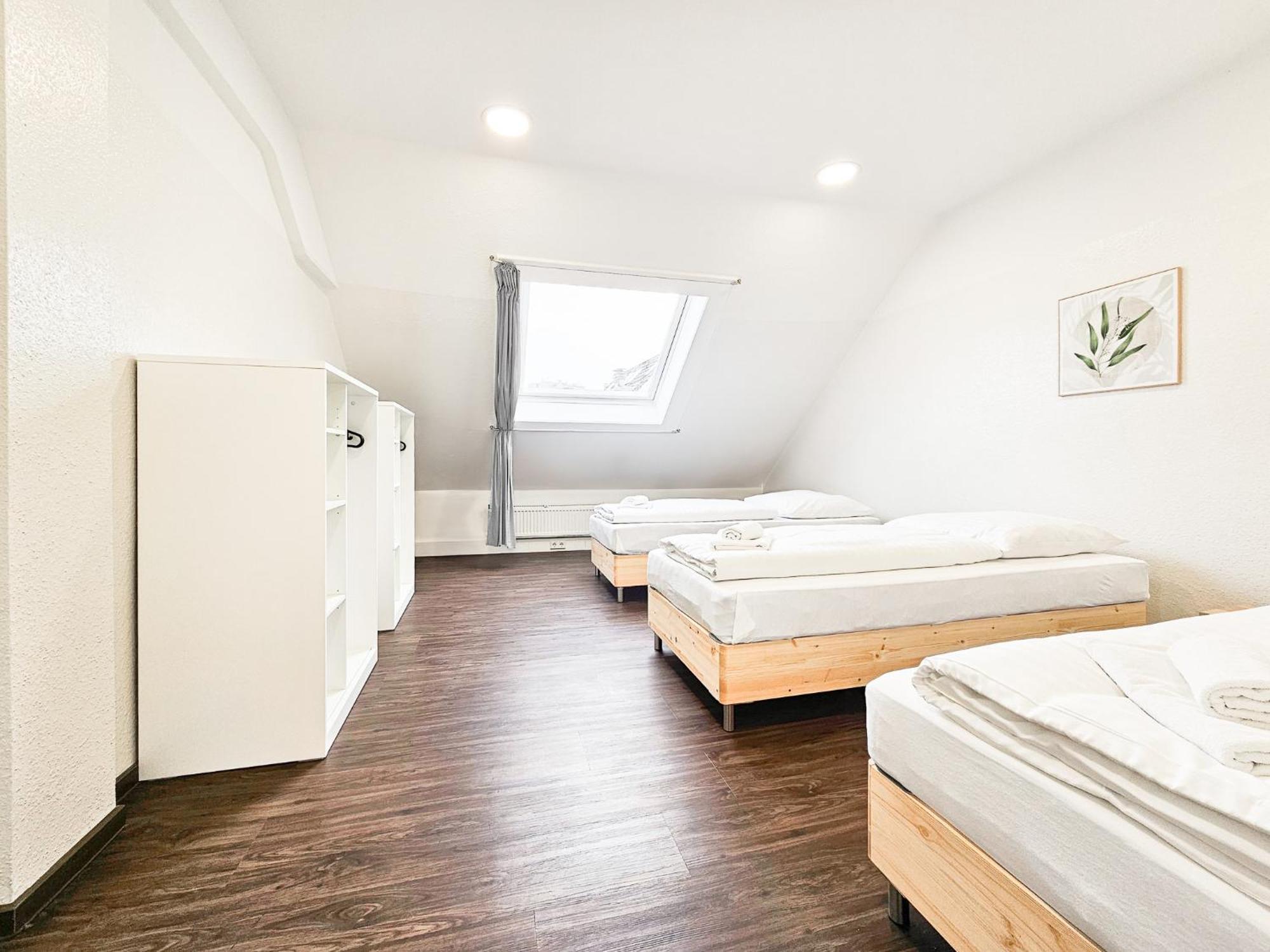 Raj Living - City Center Apartments With 5 Rooms - 10 Min Messe Dus Düsseldorf Eksteriør billede