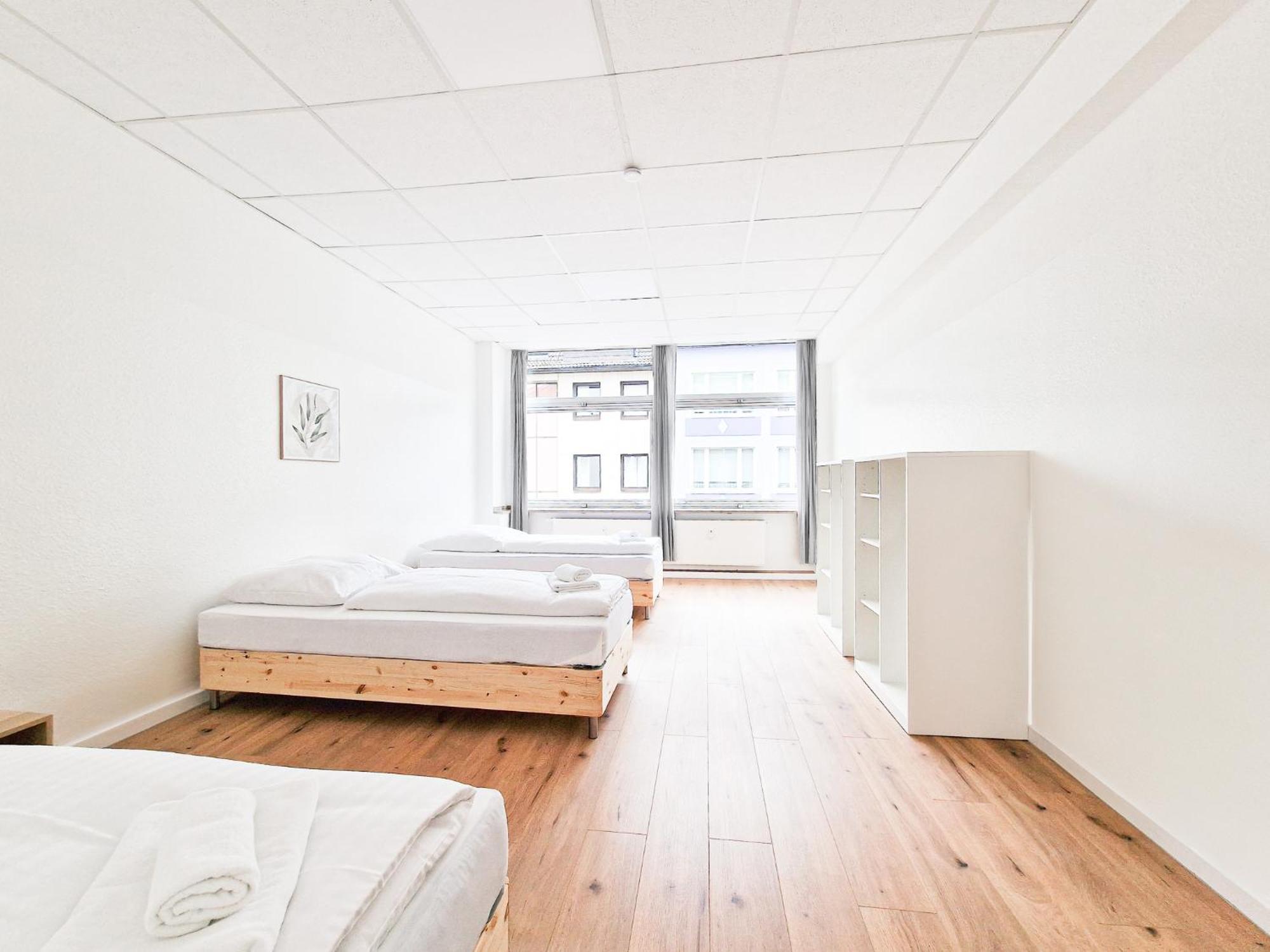 Raj Living - City Center Apartments With 5 Rooms - 10 Min Messe Dus Düsseldorf Eksteriør billede