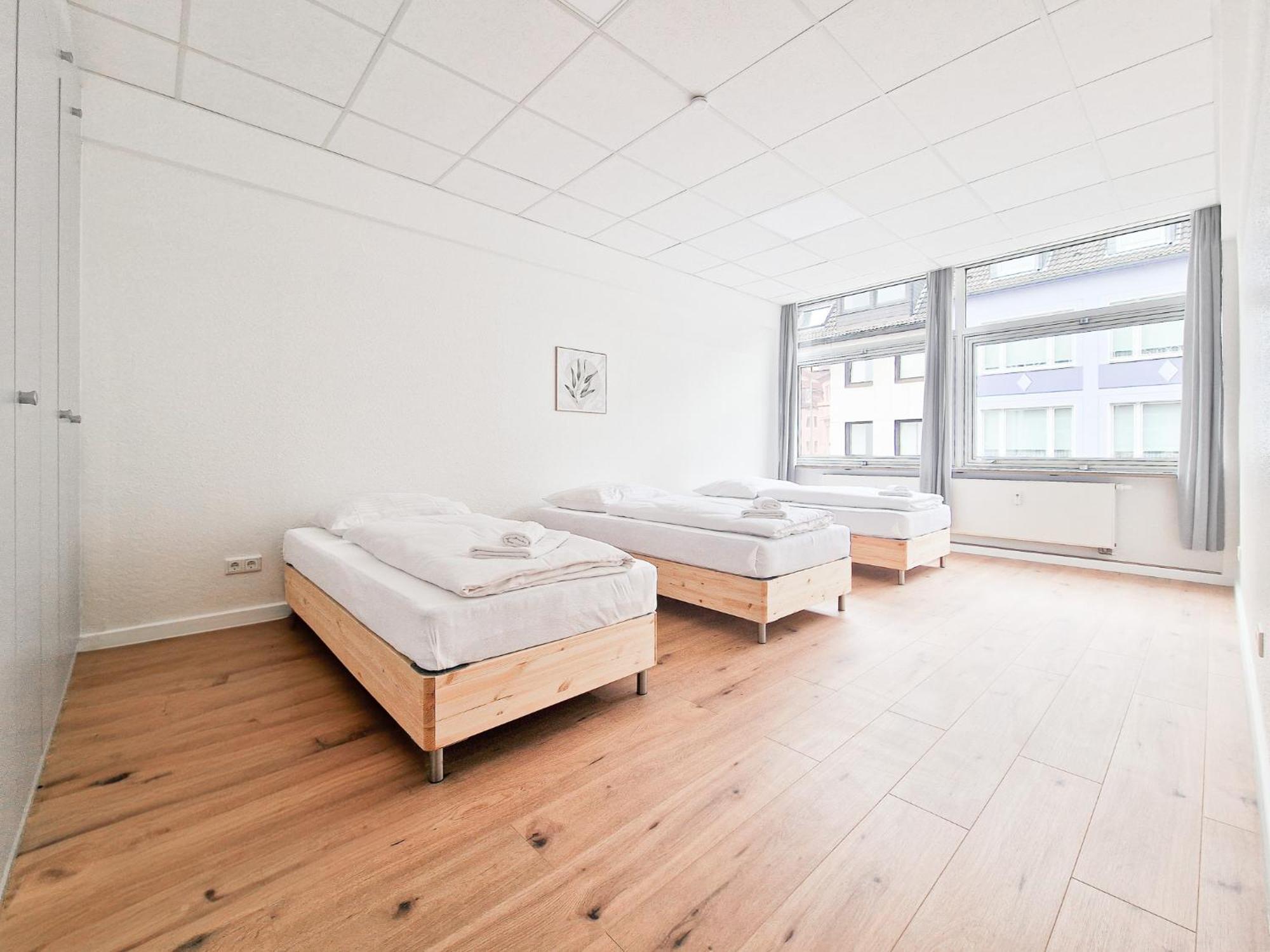 Raj Living - City Center Apartments With 5 Rooms - 10 Min Messe Dus Düsseldorf Eksteriør billede
