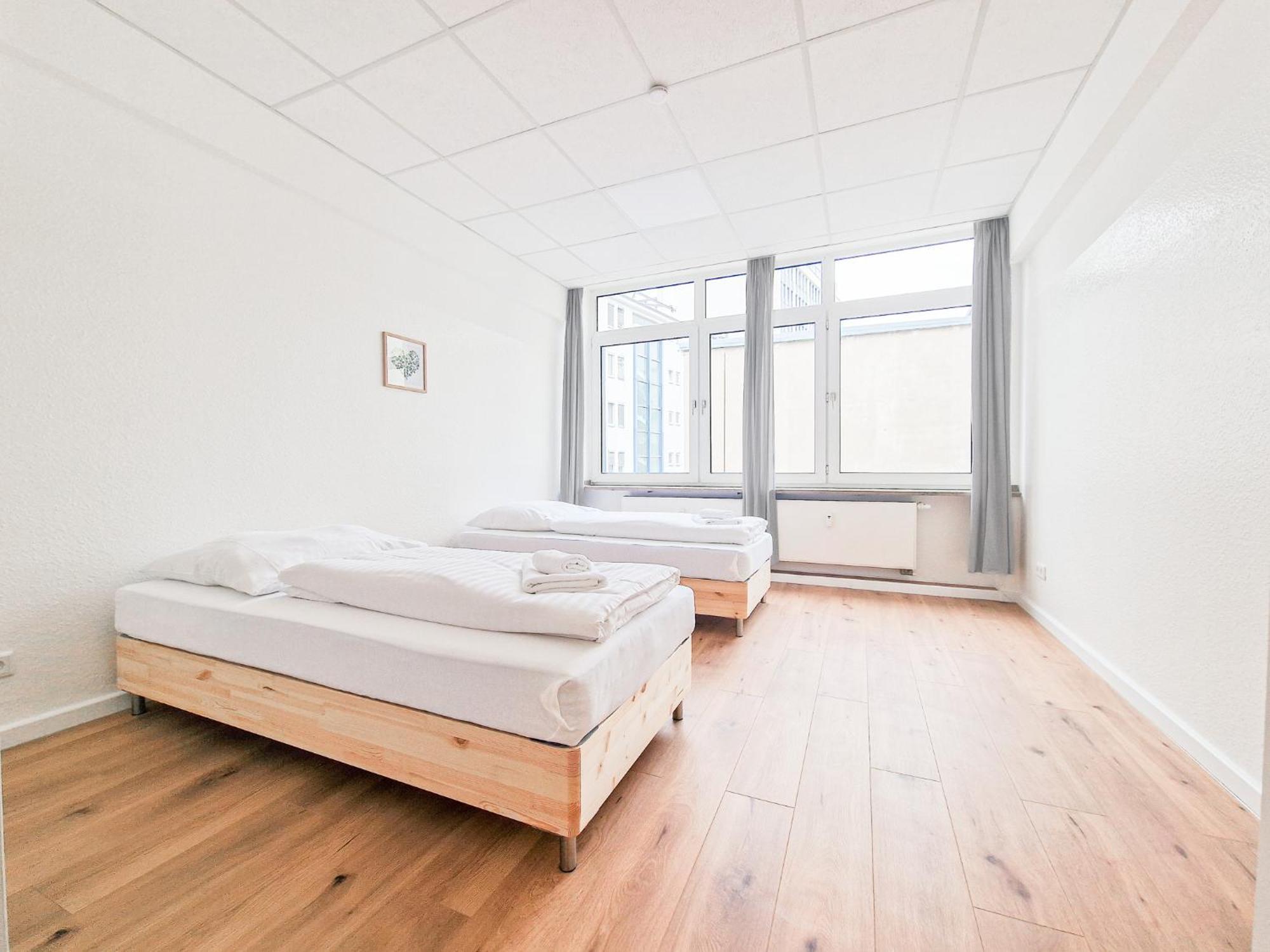 Raj Living - City Center Apartments With 5 Rooms - 10 Min Messe Dus Düsseldorf Eksteriør billede